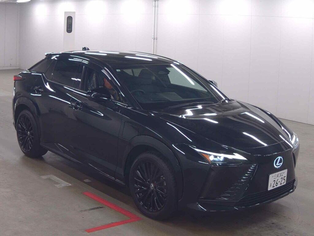 Lexus RZ 2023 z aukcji japońskiej