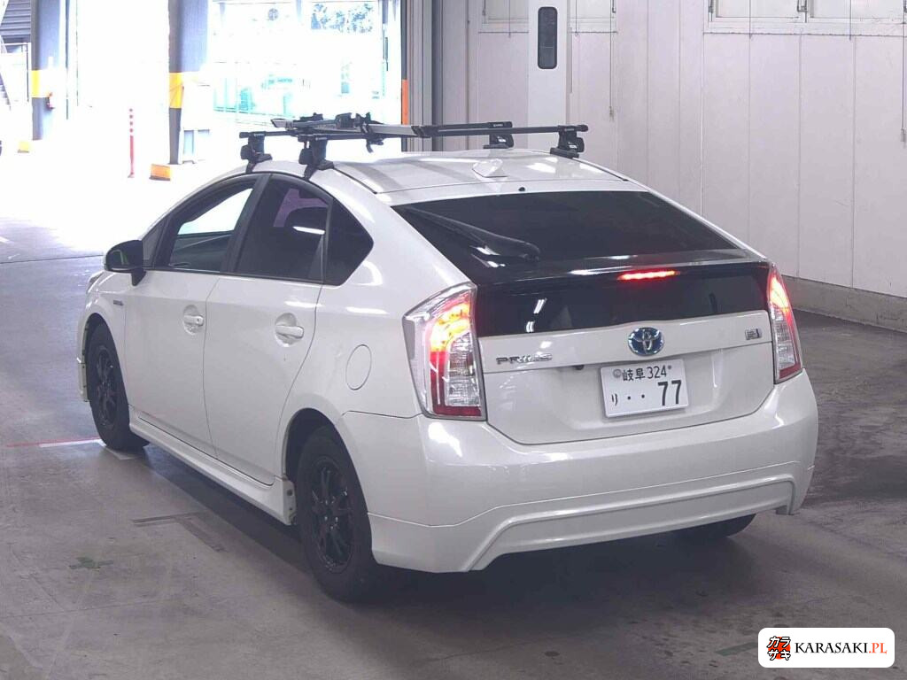 2019 America Toyota Prius 5D 2