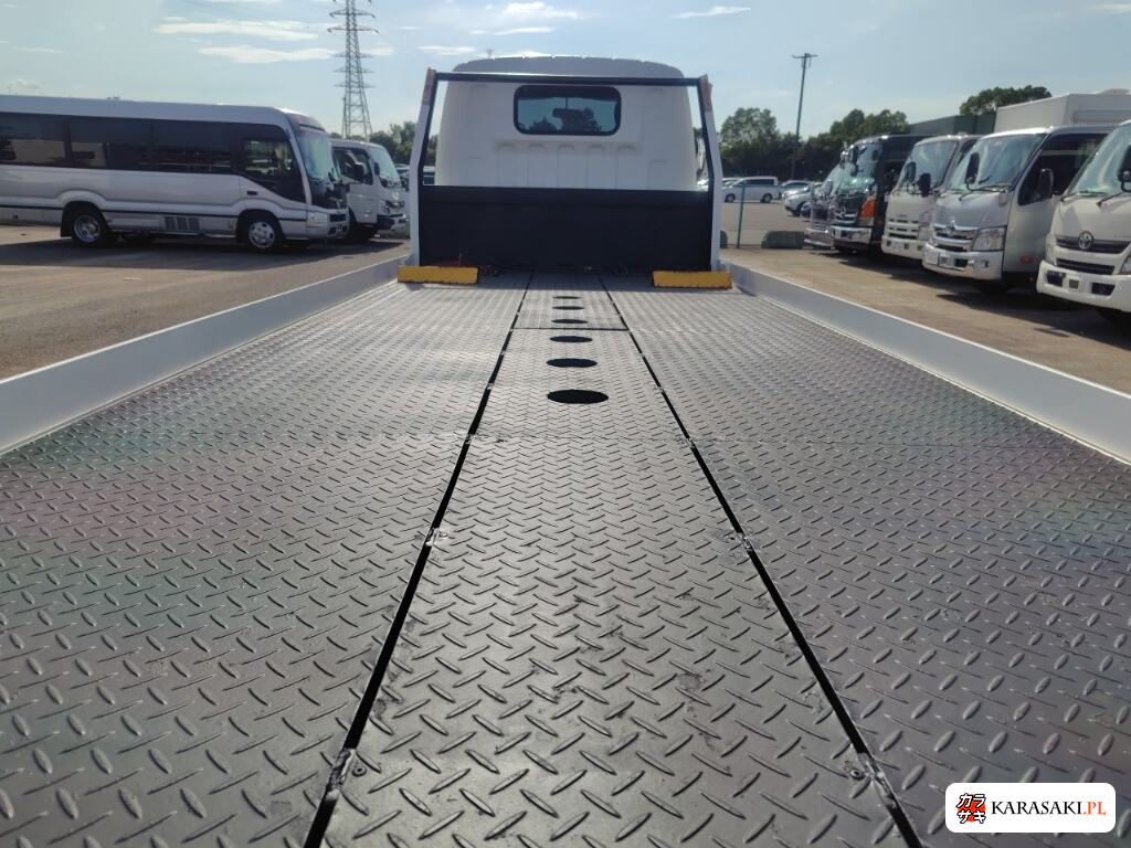 2001 Mitsubishi FE53EEV 5