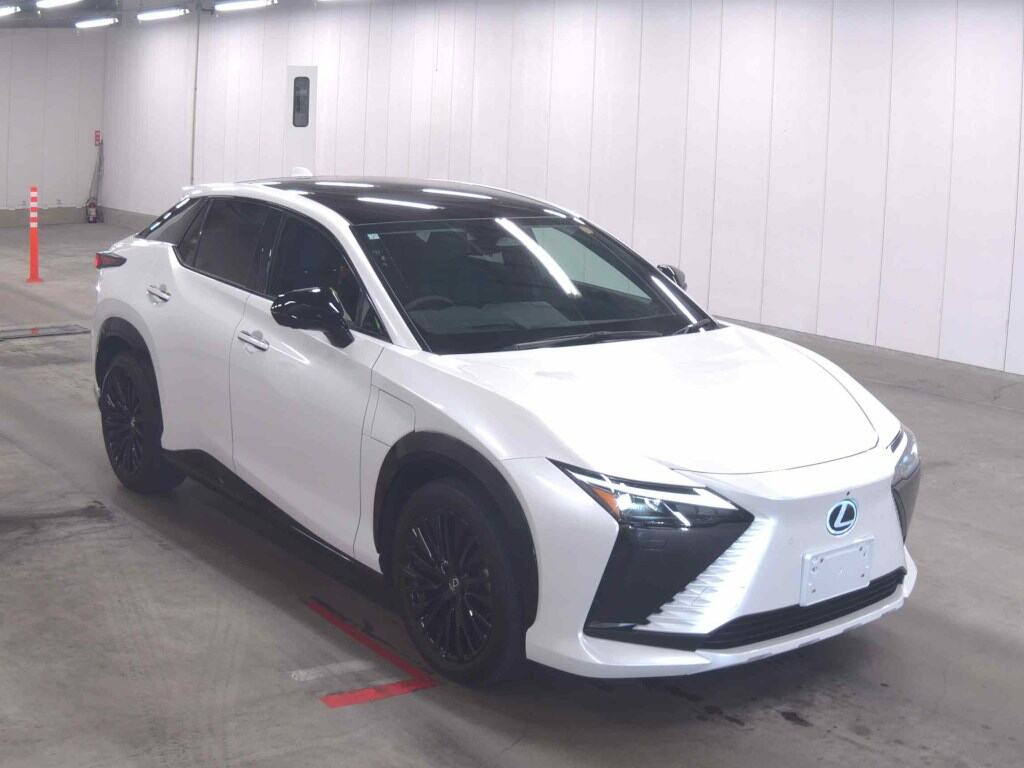 Lexus RZ 2023 z aukcji japońskiej