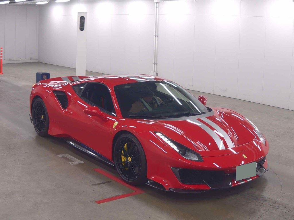 Ferrari 488 Pista 2019 z aukcji japońskiej
