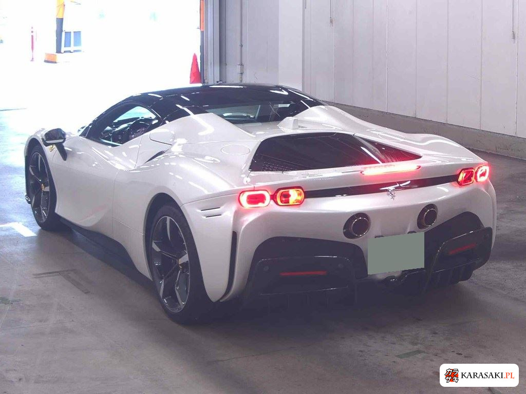 2024 Ferrari SF90 Spider 4WD 2