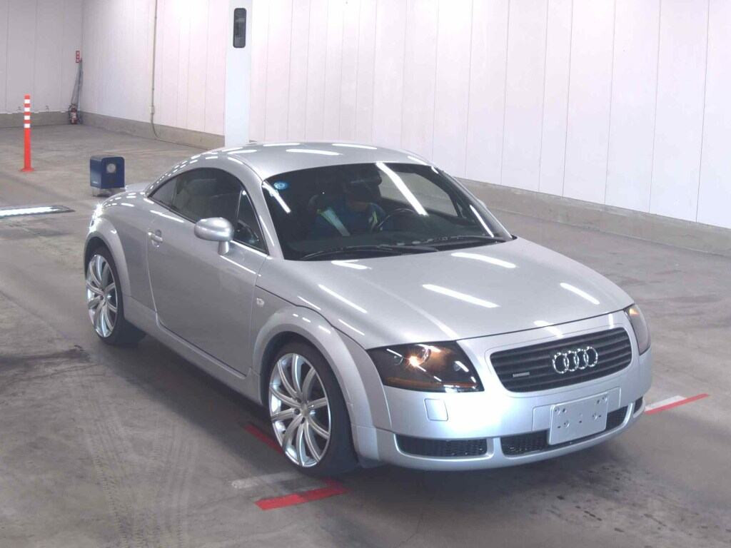 Audi TT Coupe 2001 z aukcji japońskiej