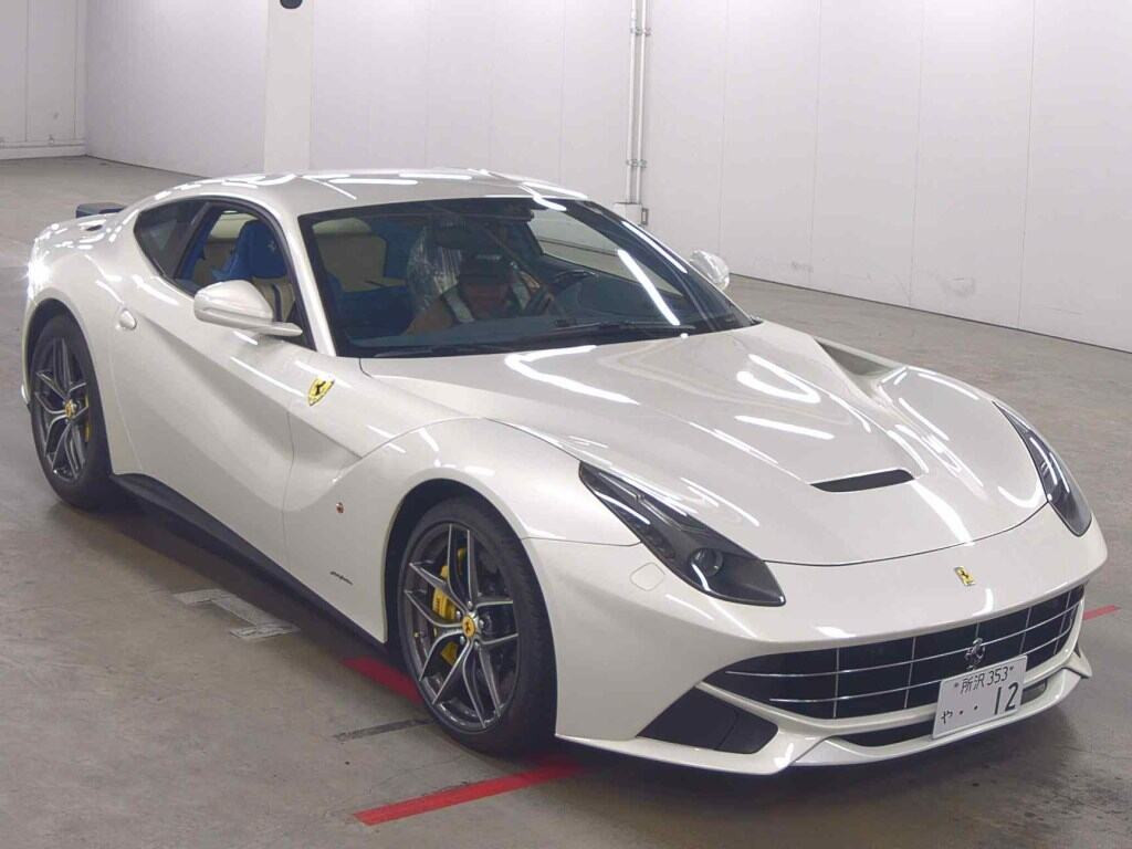 Ferrari F12 Berlinetta 2016 z aukcji japońskiej