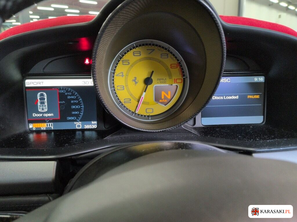 2013 Ferrari 458 Spider Base Grade 6