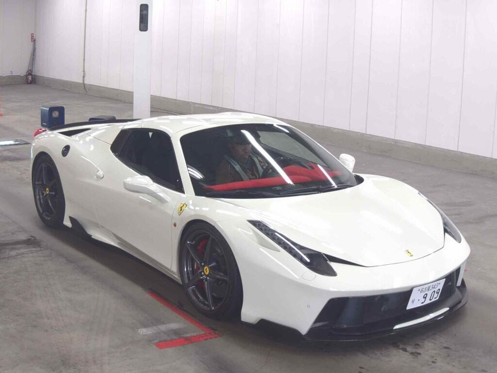 Ferrari 458 Spider 2013 z aukcji japońskiej