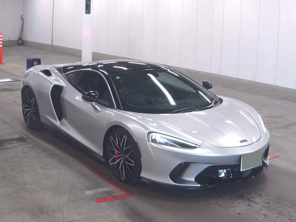 McLaren P22GT 2024 z aukcji japońskiej