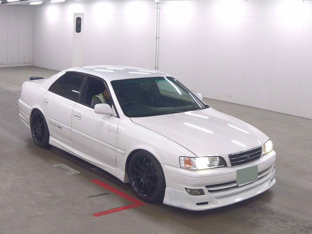 Toyota Chaser 2001 z aukcji japońskiej