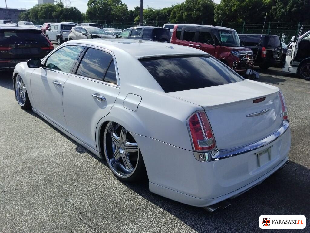 Chrysler 300C 2013 z aukcji japońskiej
