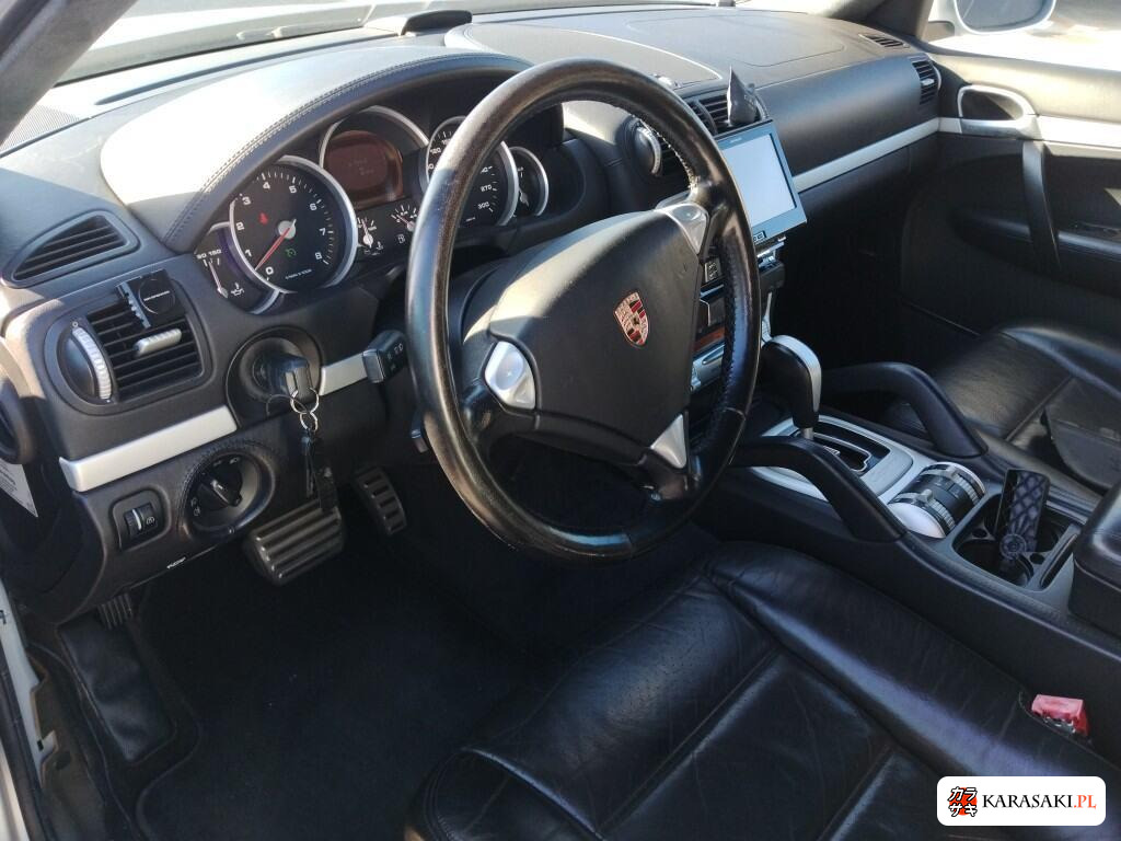 2004 Porsche Cayenne 4WD Turbo 5