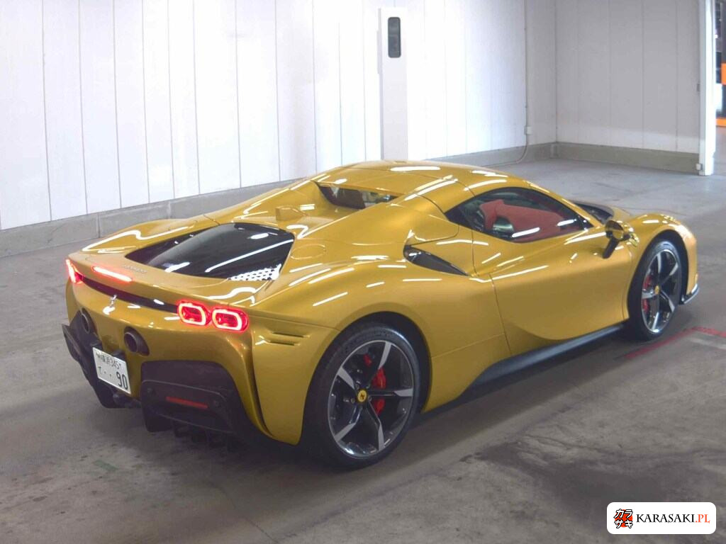 2024 Ferrari SF90 Spider 4WD Base Grade 4