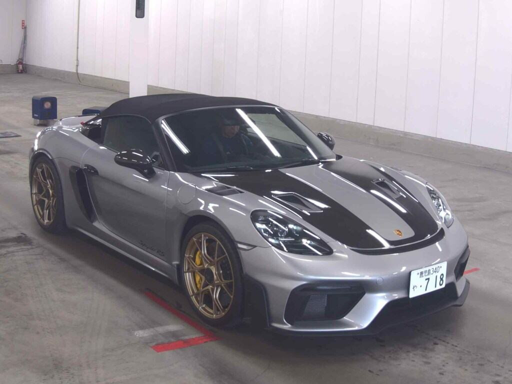 Porsche 718 Spyder 2025 z aukcji japońskiej