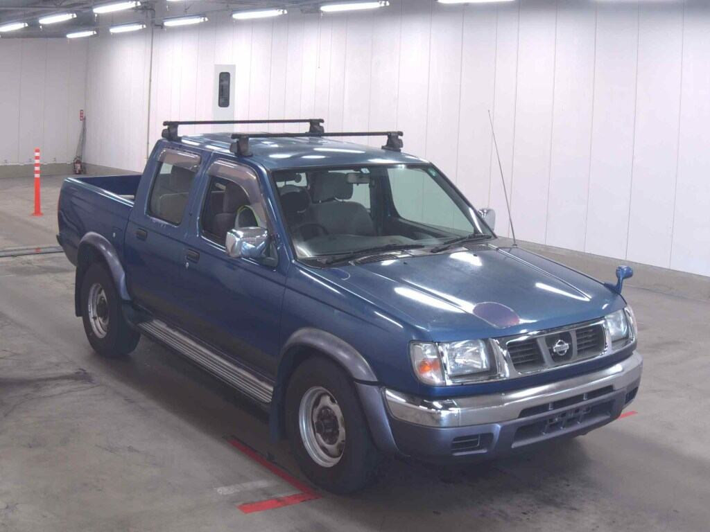 Nissan LRMD22 1998 z aukcji japońskiej