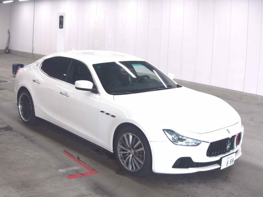 Maserati Ghibli 2016 z aukcji japońskiej