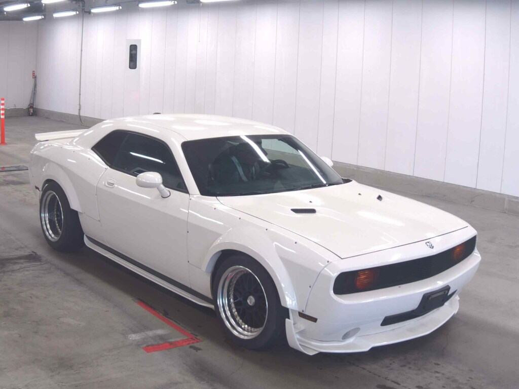 Dodge Challenger 2016 z aukcji japońskiej