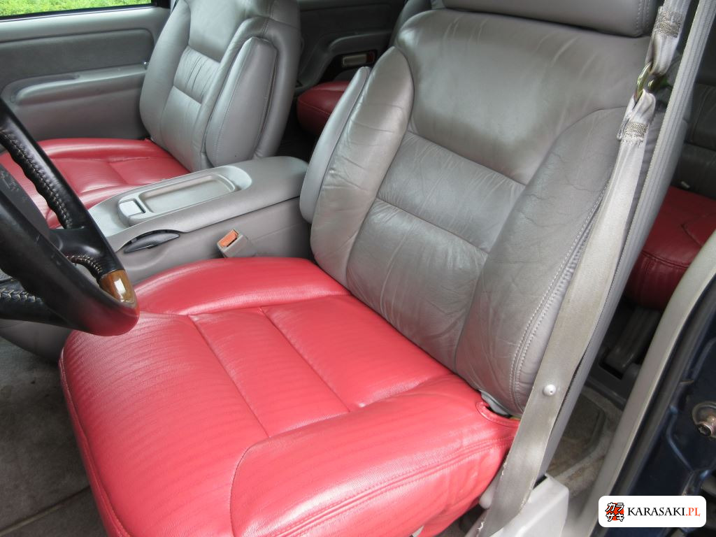 1999 Chevrolet Tahoe 5D 4WD 10