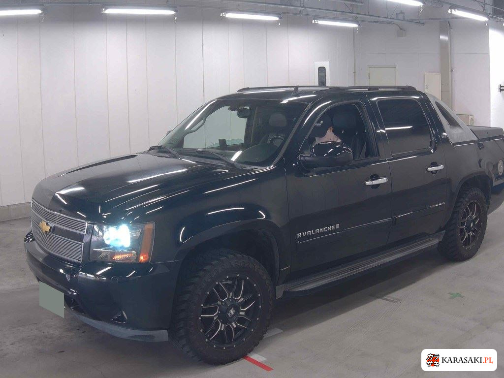2013 Chevrolet Avalanche 4D 4WD LTZ 3