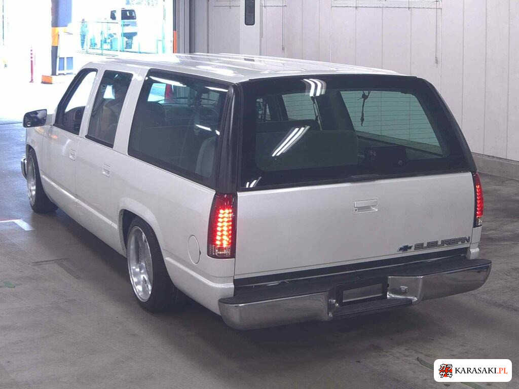 2006 Chevrolet Suburban 2