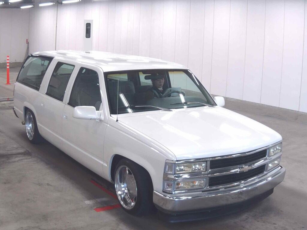 Chevrolet Suburban 2006 z aukcji japońskiej