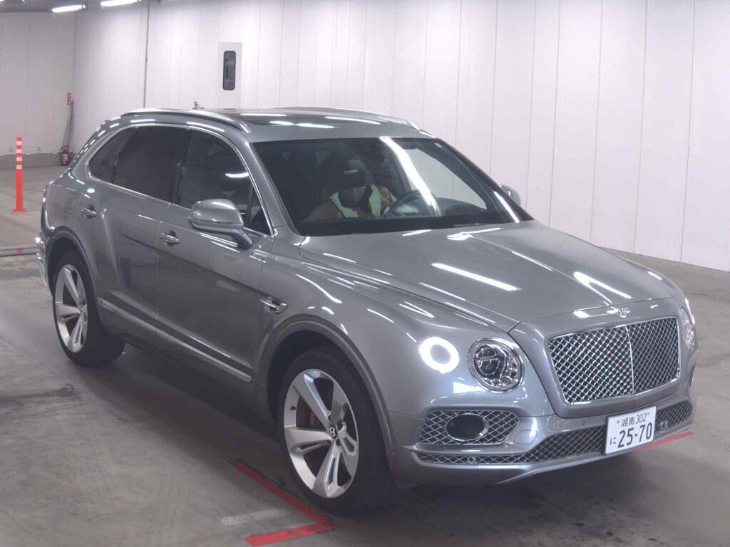 Bentley Bentayga 2017 z aukcji japońskiej
