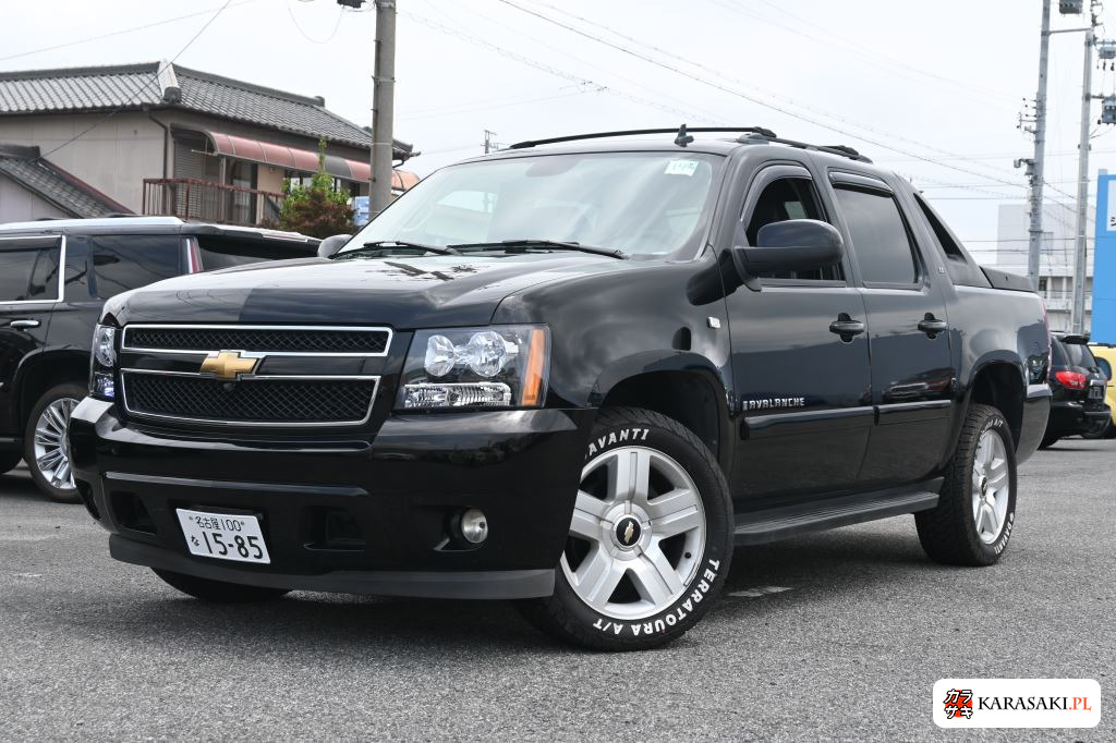 2009 Chevrolet Avalanche 4D 9