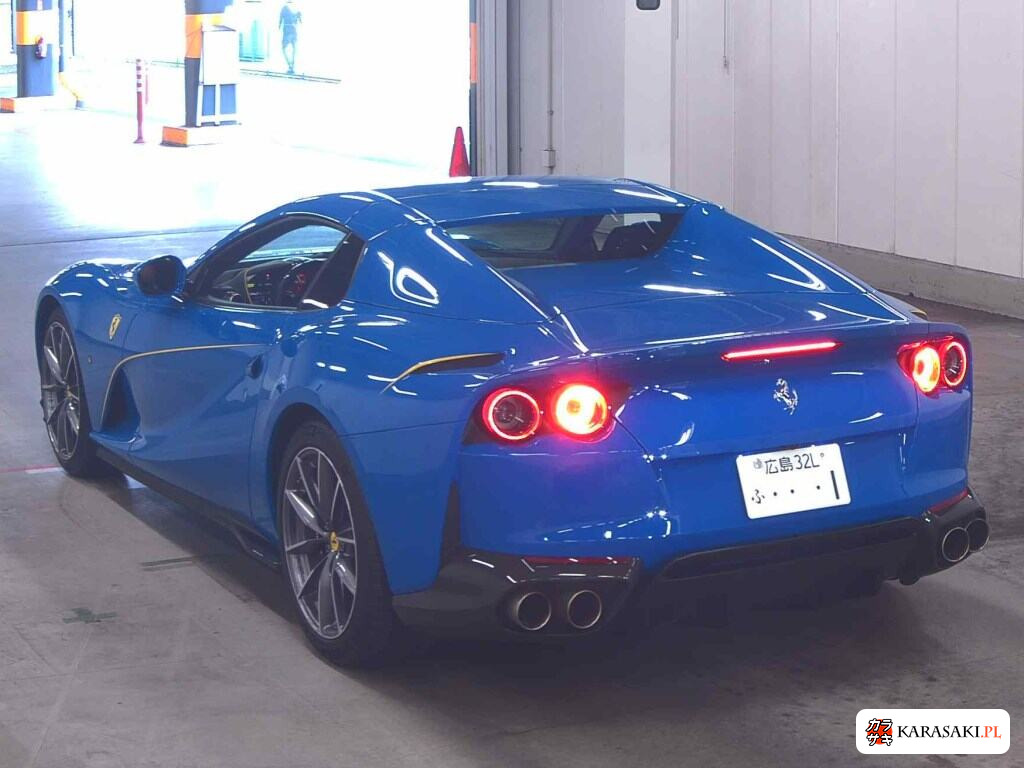 2022 Ferrari 812 GTS 2