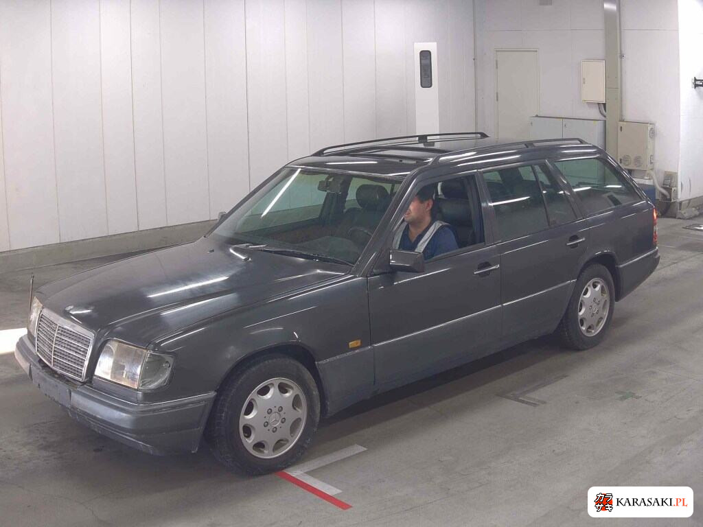 1997 Mercedes-Benz E-Class Stationwagon 3