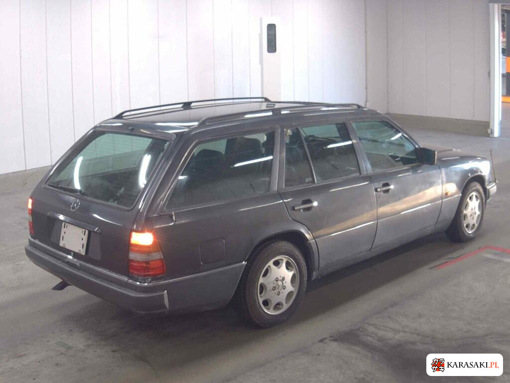 1997 Mercedes-Benz E-Class Stationwagon 4