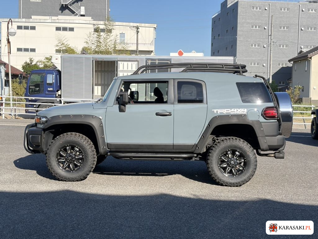 2013 America Toyota FJ Cruiser 4WD 7