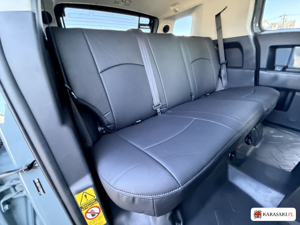 2013 America Toyota FJ Cruiser 4WD 11