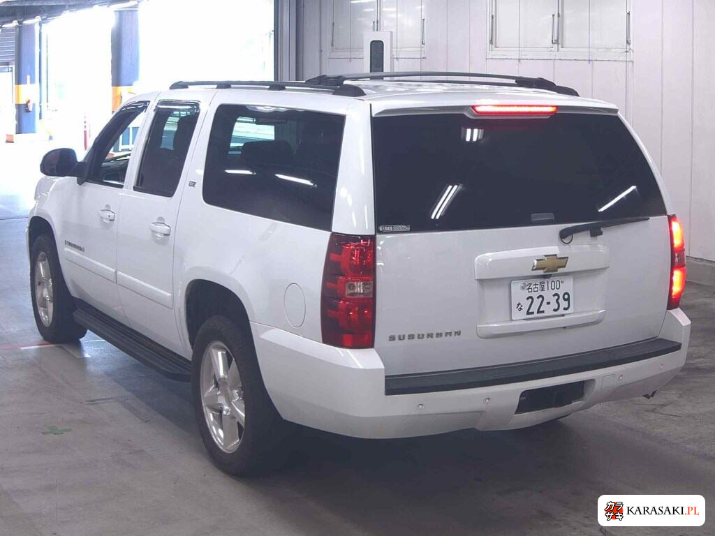 2013 Chevrolet Suburban 4WD LTZ 2
