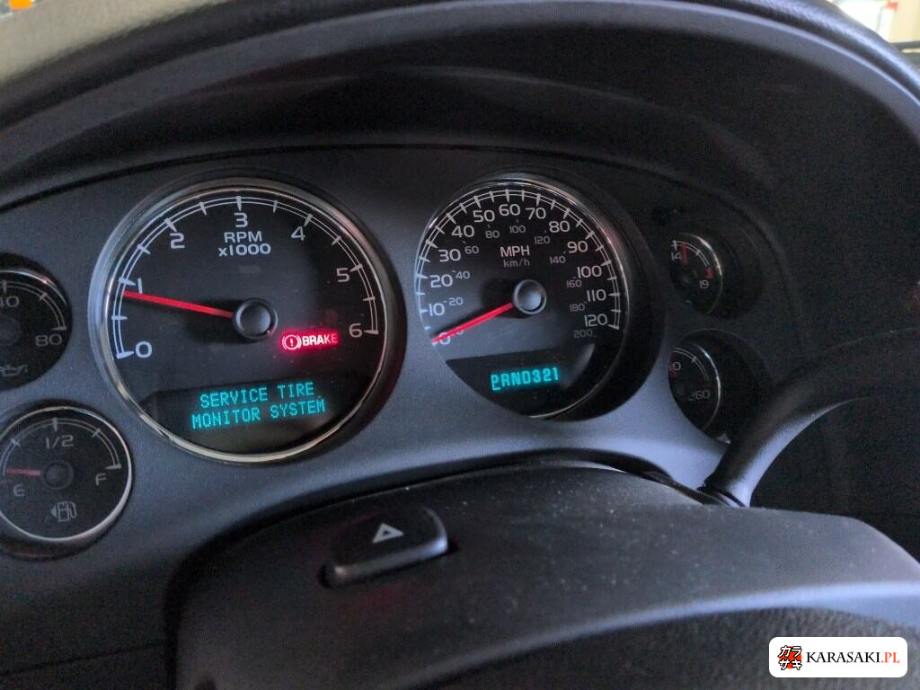 2013 Chevrolet Suburban 4WD LTZ 6