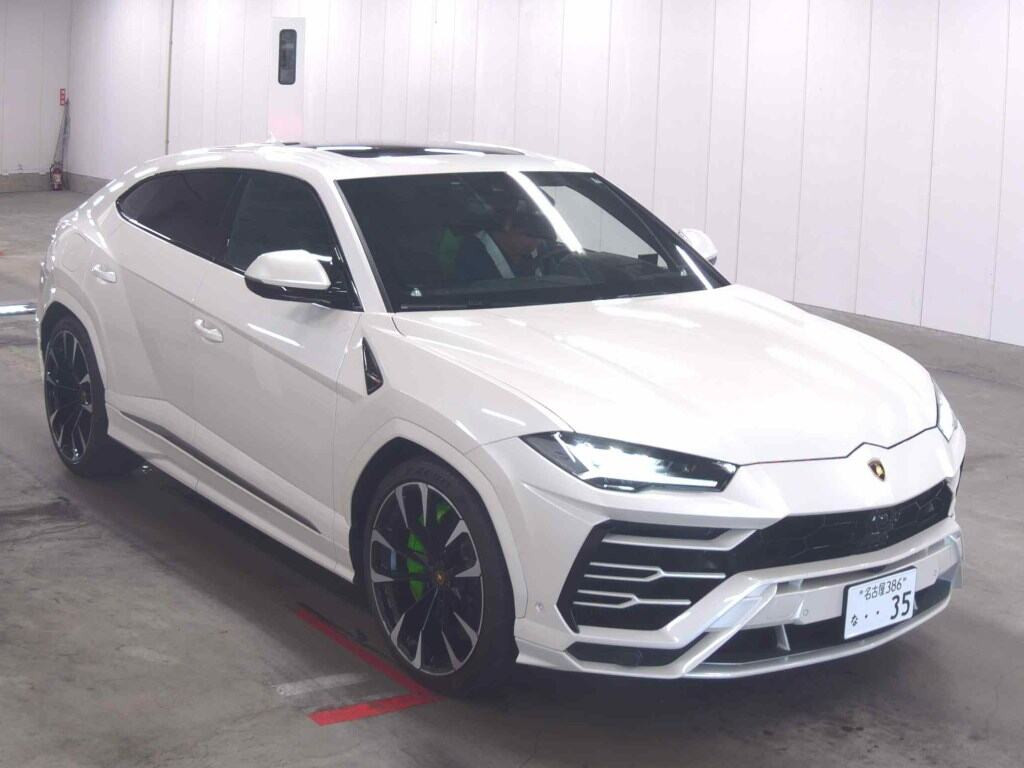 Lamborghini Urus 2022 z aukcji japońskiej