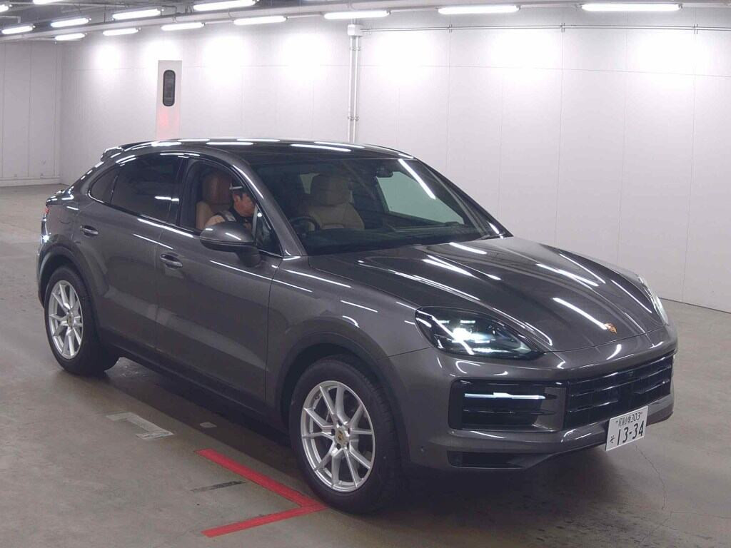 Porsche Cayenne Coupe 2023 z aukcji japońskiej