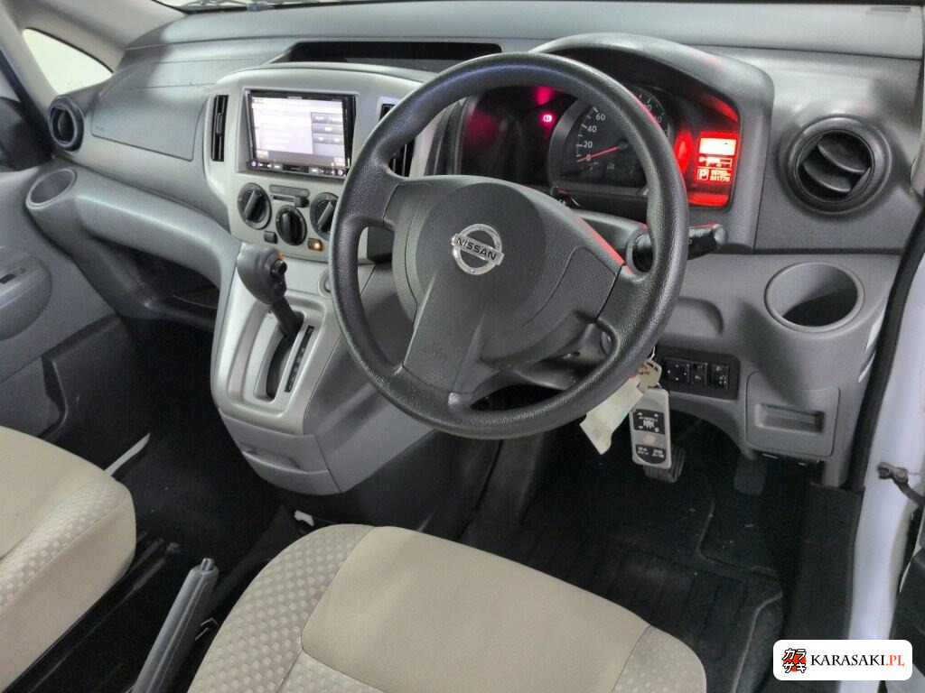 2018 Nissan 6
