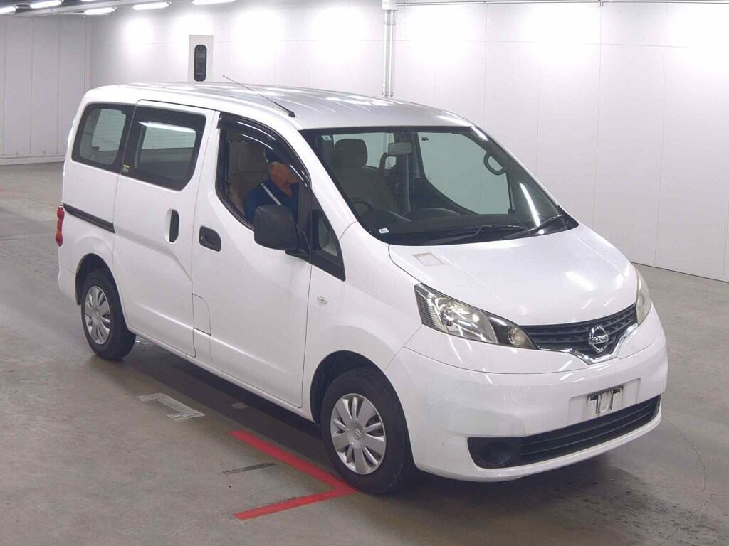Nissan 2018 z aukcji japońskiej