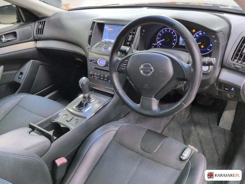 Nissan Skyline 2015 z aukcji japońskiej