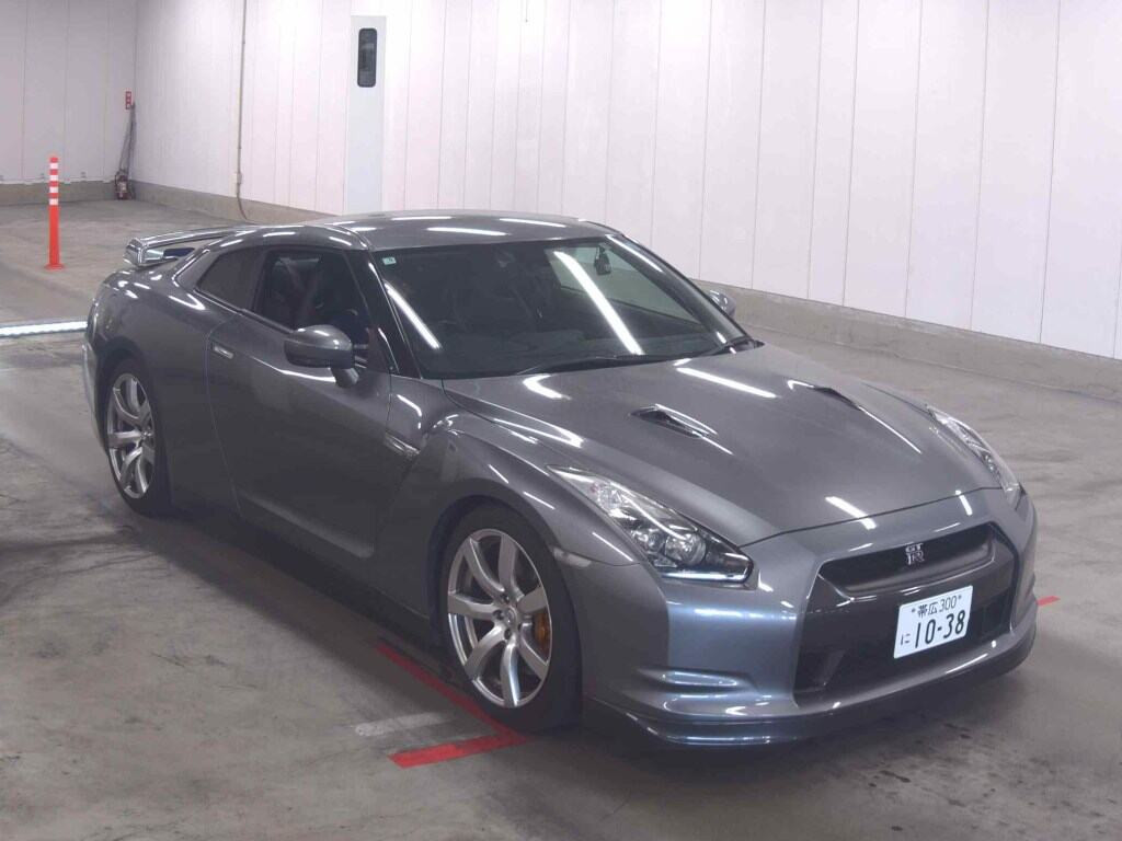 Nissan GT-R 2008 z aukcji japońskiej