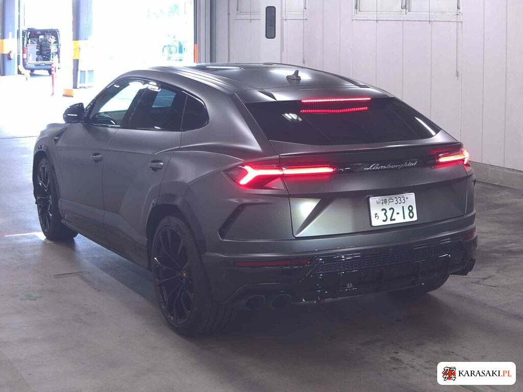 Lamborghini Urus 2022 z aukcji japońskiej