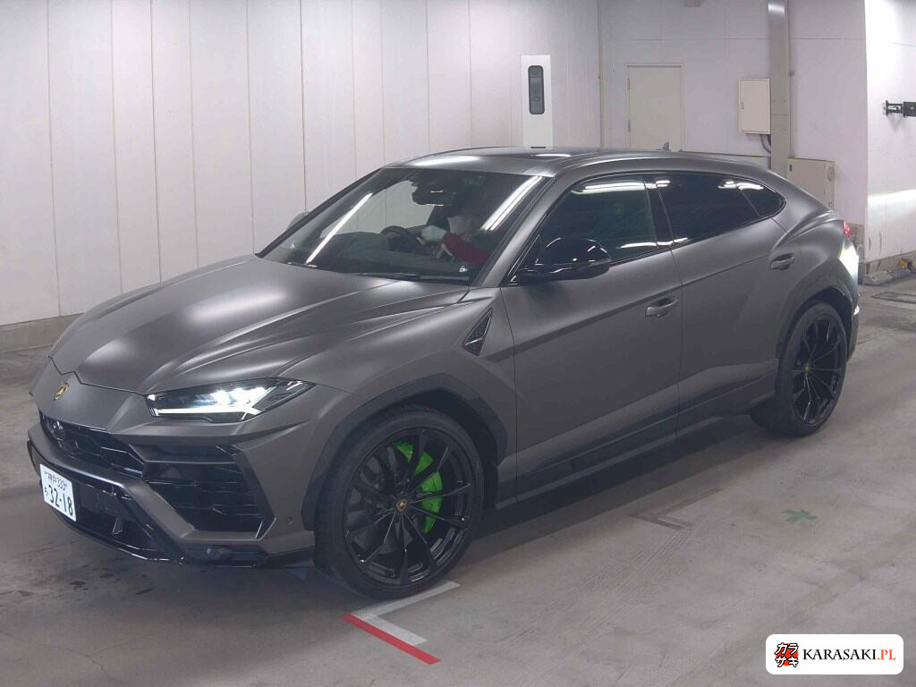 Lamborghini Urus 2022 z aukcji japońskiej