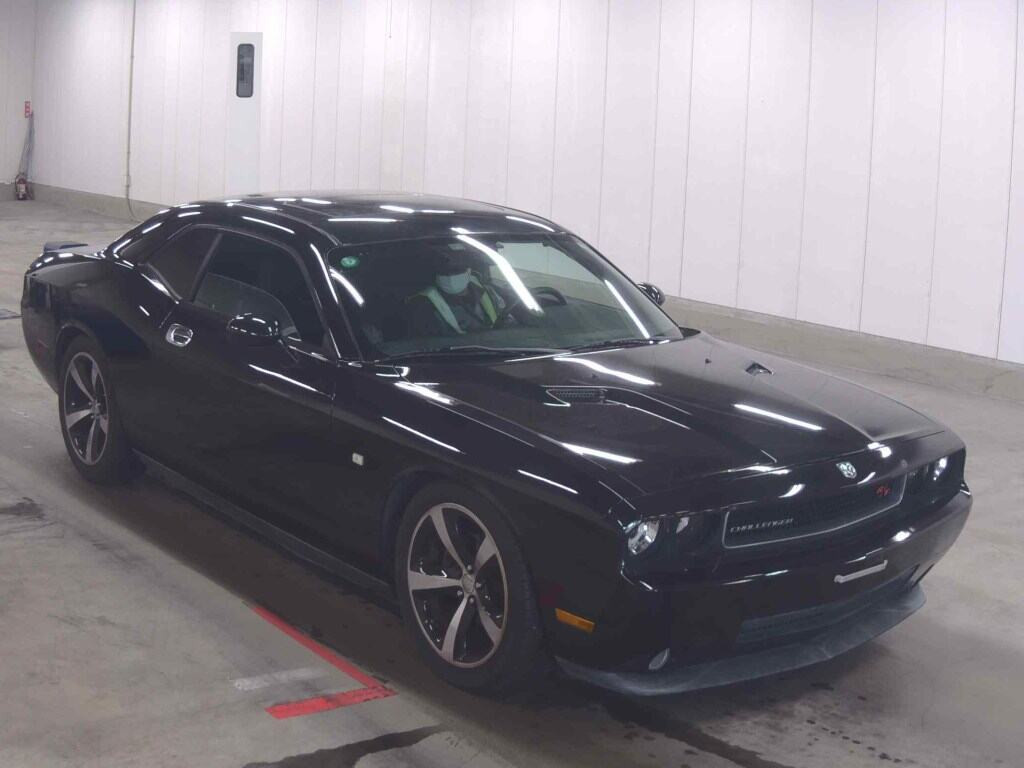 Dodge Challenger 2009 z aukcji japońskiej