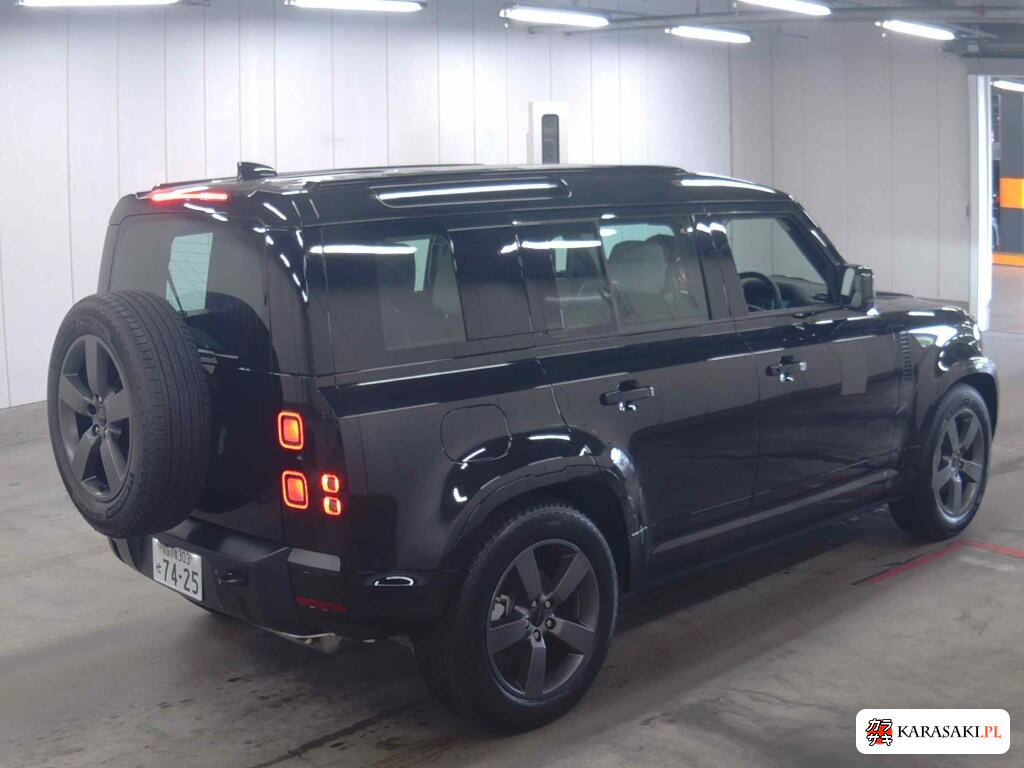 2026 Land Rover Defender 5D 4WD 4