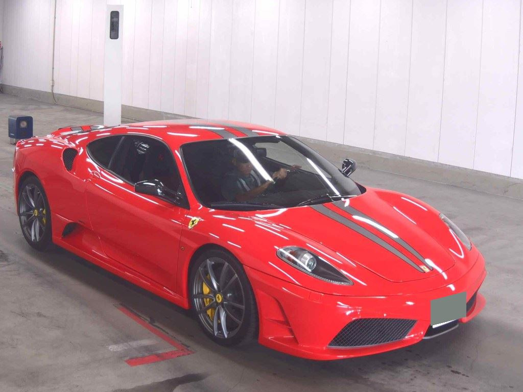 Ferrari 430 Scuderia 2008 z aukcji japońskiej