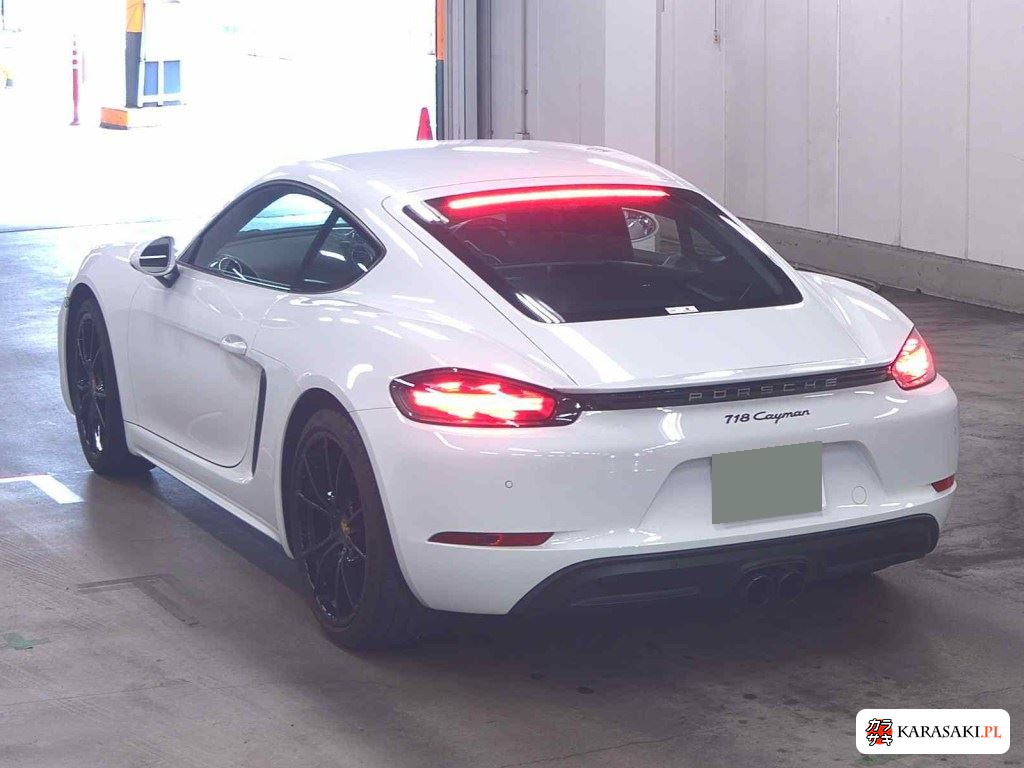 2020 Porsche 718 Cayman 2