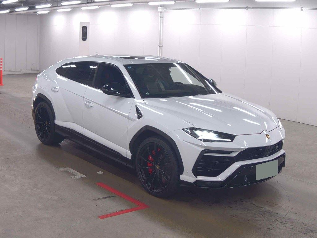 Lamborghini Urus 2023 z aukcji japońskiej