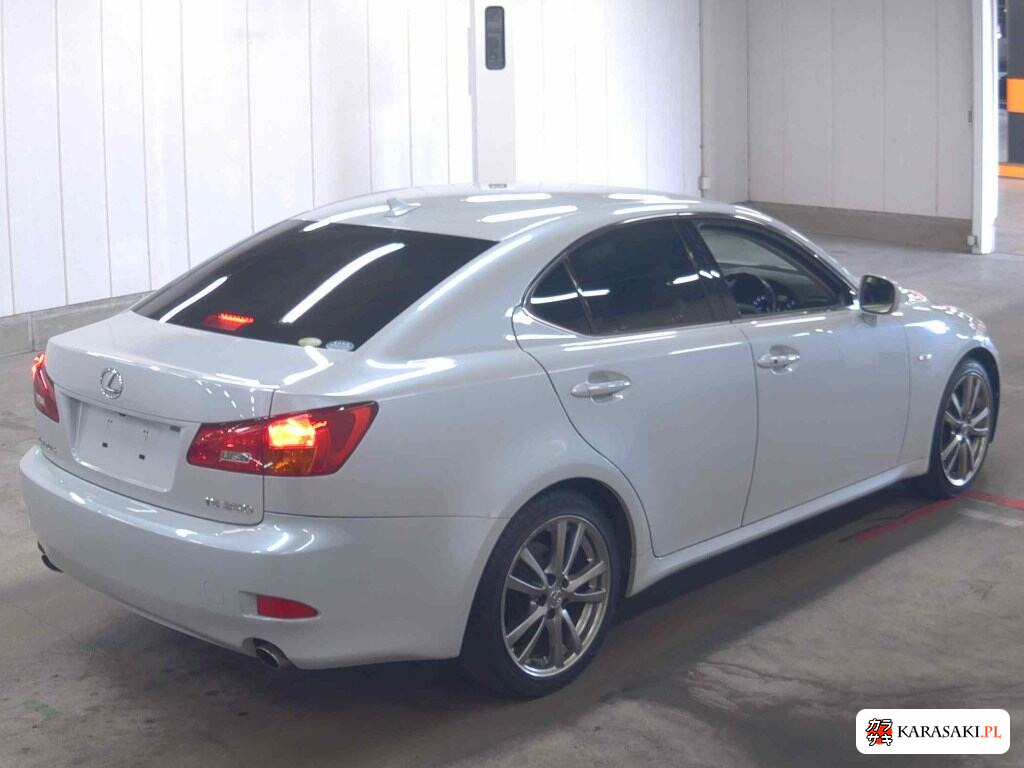 Lexus Is 2007 z aukcji japońskiej