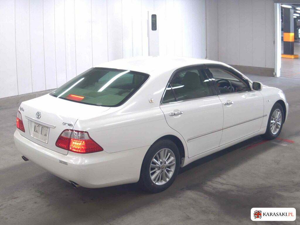 Toyota Crown 2006 z aukcji japońskiej