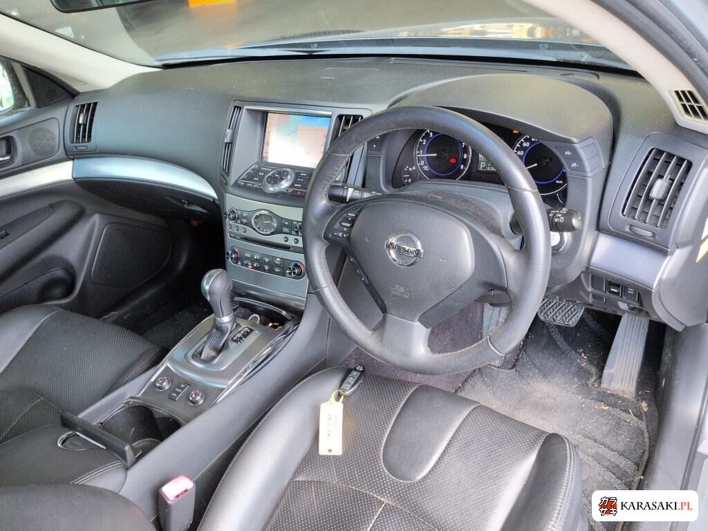 Nissan Skyline 2013 z aukcji japońskiej