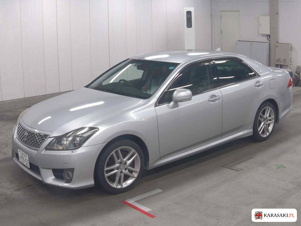 Toyota Crown 2010 z aukcji japońskiej