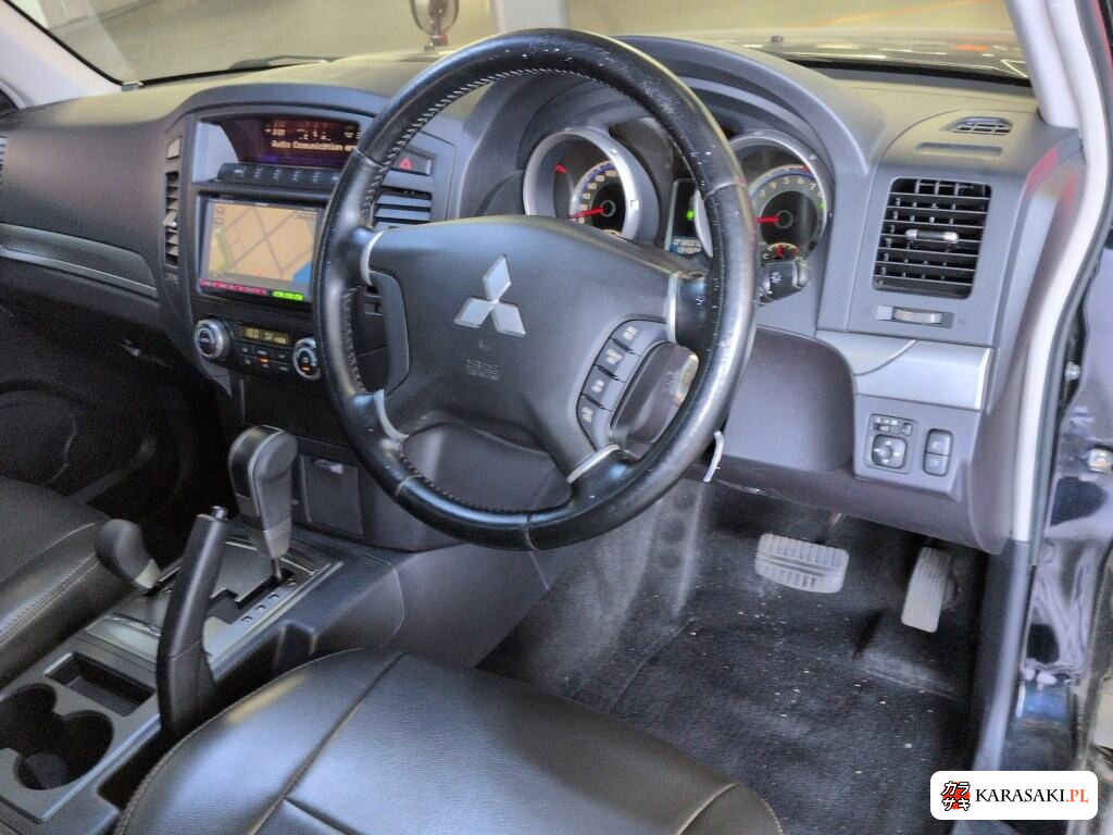 Mitsubishi Pajero 2009 z aukcji japońskiej